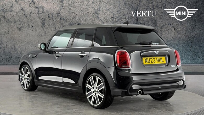 MINI Hatchback 1.5 Cooper Exclusive Premium 5dr Auto Petrol Hatchback